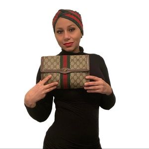 Gucci Supreme GG Monogram Clutch with Web